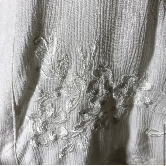 Jessica Simpson ivory cold shoulder top 1X - Picture 5 of 8